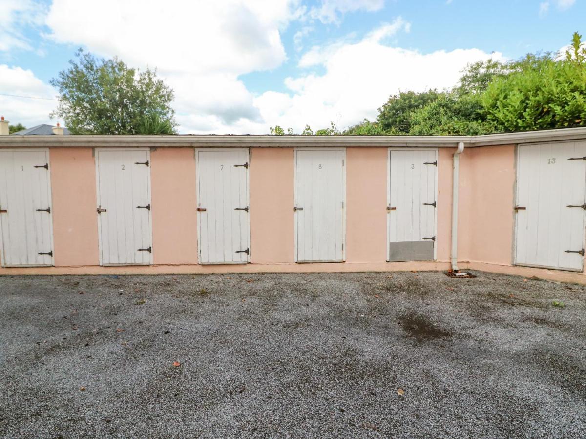 8 Scrahan Place Cill Airne Exteriör bild